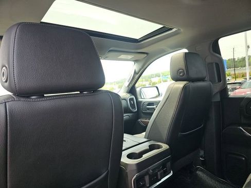 Used 2022 GMC Sierra 1500 Denali w/ Denali Premium Package image 14