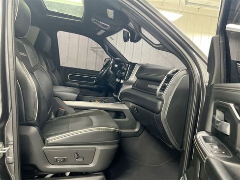 Used 2022 RAM 2500 Laramie w/ Night Edition image 23