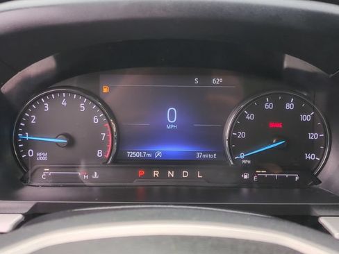 Used 2023 Ford Explorer XLT AWD/4WD image 32