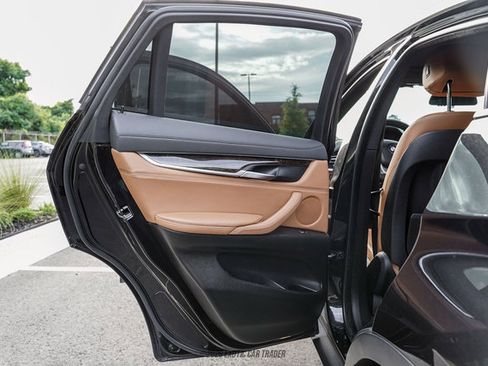 Used 2018 BMW X6 xDrive35i AWD/4WD image 28