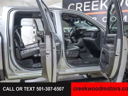 Used 2024 GMC Sierra 2500 AT4X AWD/4WD image 40