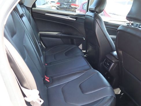 Used 2016 Ford Fusion Titanium FWD image 13