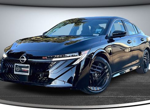 New 2026 Nissan Sentra SR w/ SR Premium Package FWD image 2