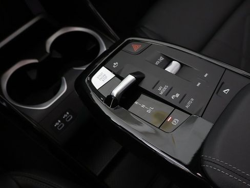 Used 2024 BMW X1 xDrive28i w/ Convenience Package image 53