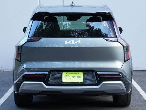 Used 2024 Kia EV9 Land AWD/4WD image 52
