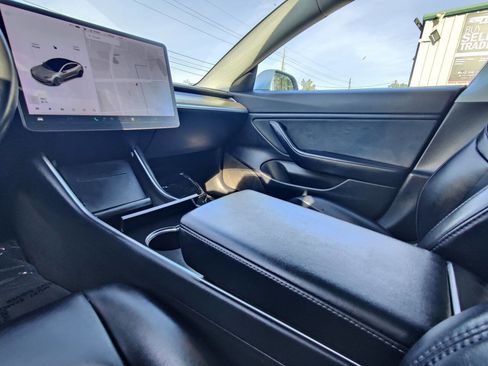 Used 2018 Tesla Model 3 Long Range image 14