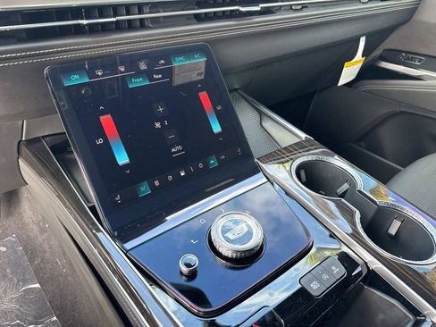 New 2026 Cadillac Escalade Luxury image 25