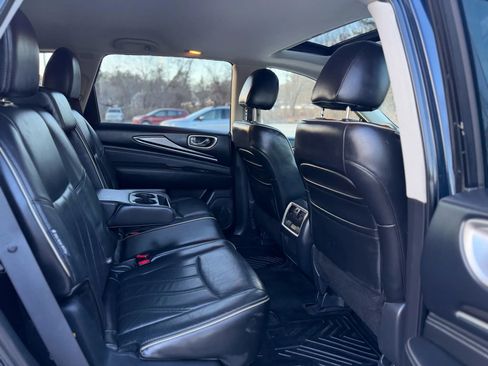 Used 2019 INFINITI QX60 Luxe w/ Essential Package image 15