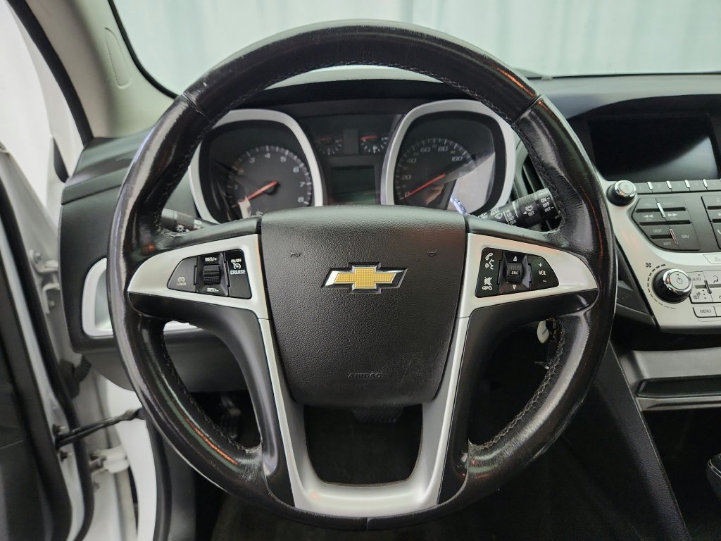 Used 2017 Chevrolet Equinox LT FWD image 13
