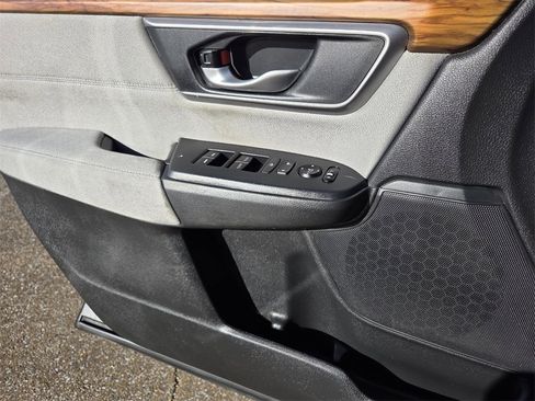 Used 2018 Honda CR-V EX image 16