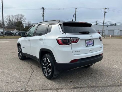 Used 2024 Jeep Compass Limited AWD/4WD image 3