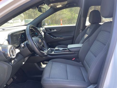 Used 2025 Chevrolet Equinox LT image 25