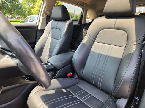 Used 2024 Honda HR-V EX-L image 7