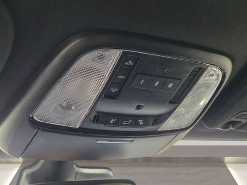 Used 2024 Dodge Durango GT RWD image 32