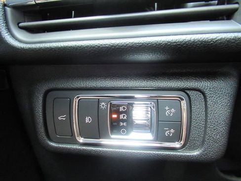 Used 2021 Lincoln Corsair Reserve w/ Equipment Group 201A AWD/4WD image 21