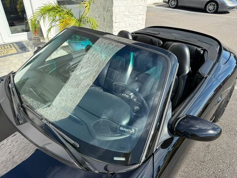 Used 2001 Porsche 911 Carrera image 16