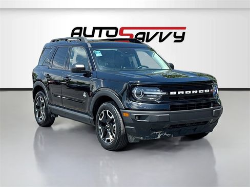 Used 2023 Ford Bronco Sport Outer Banks w/ Tech Package image 1