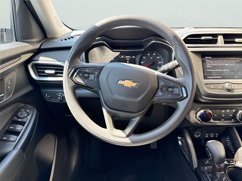 Used 2023 Chevrolet TrailBlazer LT AWD/4WD image 22
