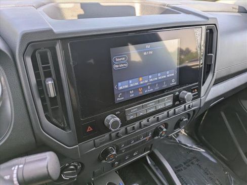 Used 2025 Nissan Frontier S AWD/4WD image 11