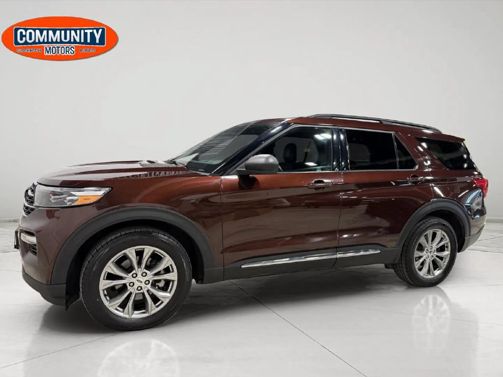 Used 2020 Ford Explorer XLT w/ Equipment Group 202A AWD/4WD image 2