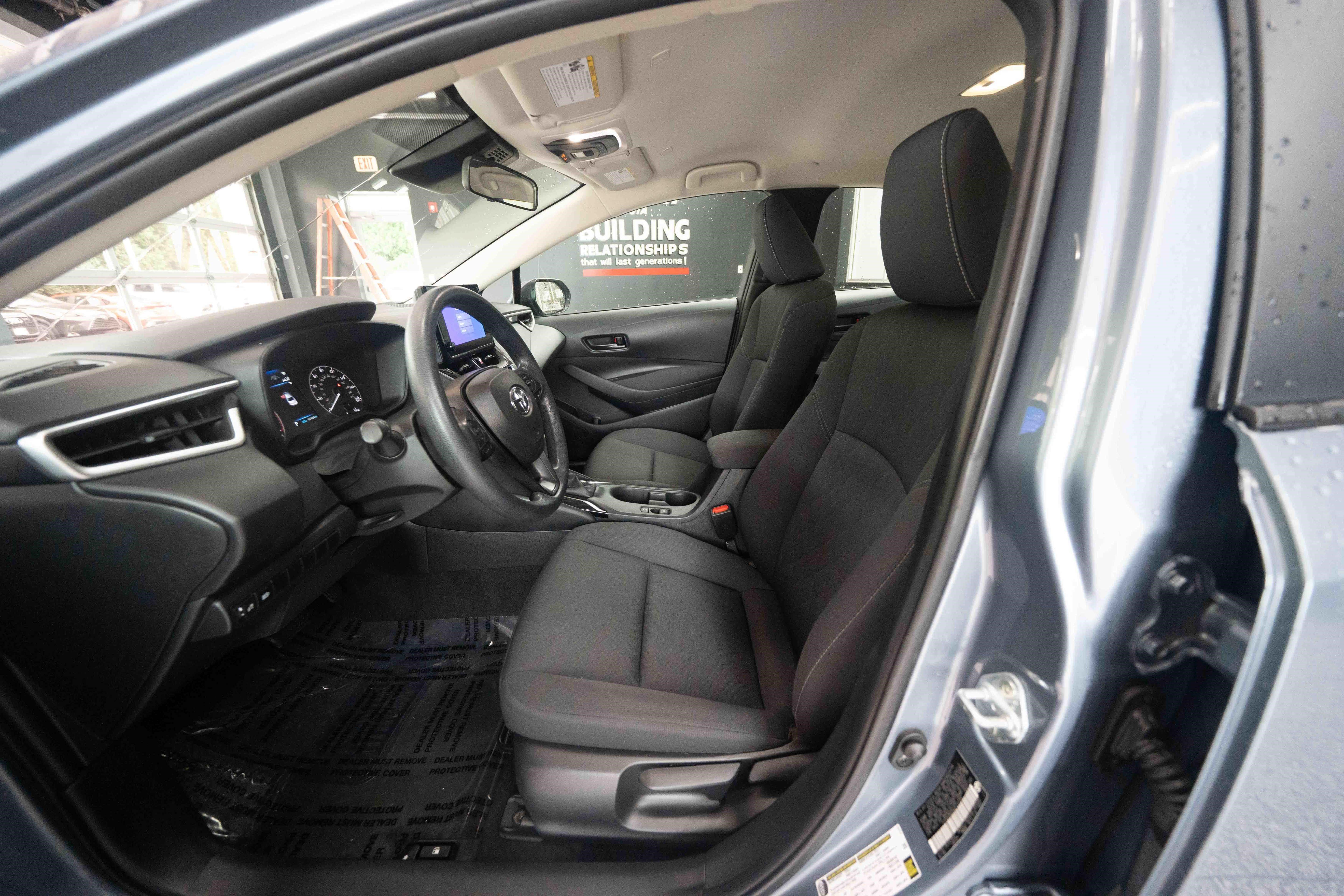 Used 2024 Toyota Corolla LE FWD image 9