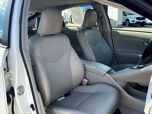 Used 2011 Toyota Prius Four w/ Solar Roof Pkg image 7