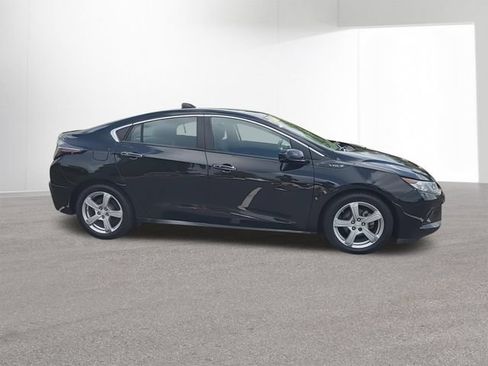 Used 2017 Chevrolet Volt LT w/ Comfort Package FWD image 10