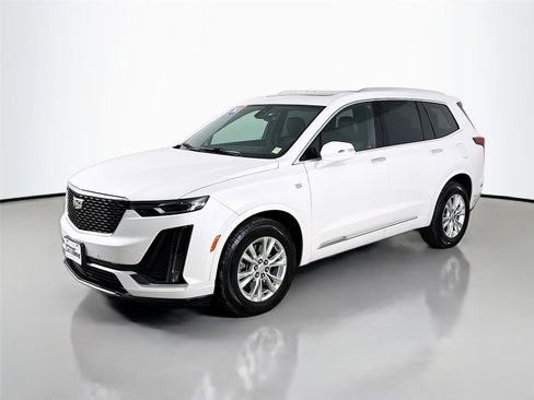 Used 2023 Cadillac XT6 Luxury image 5