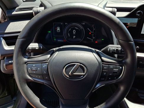 Used 2024 Lexus UX 250h AWD w/ Premium Package image 22