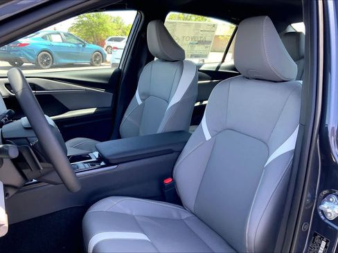 New 2026 Toyota Camry SE FWD image 9