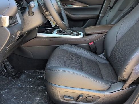 Used 2025 MAZDA CX-30 AWD 2.5 S w/ Premium Package image 18