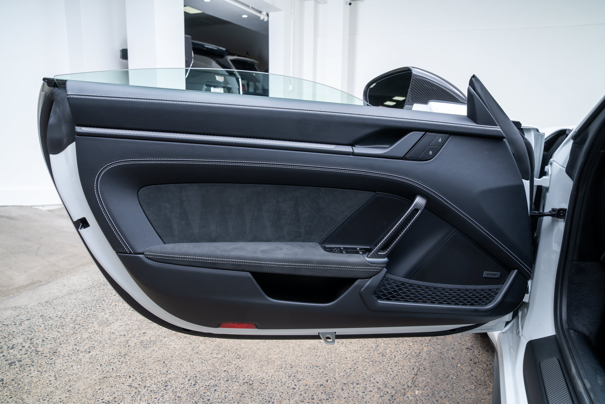 Used 2026 Porsche 911 GT3 RWD image 35