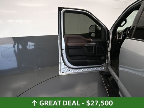 Used 2016 Ford F150 Platinum w/ Max Trailer Tow Package image 27