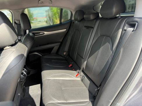 Used 2018 Alfa Romeo Stelvio Sport w/ Quick Order Package 22J Sport AWD/4WD image 14