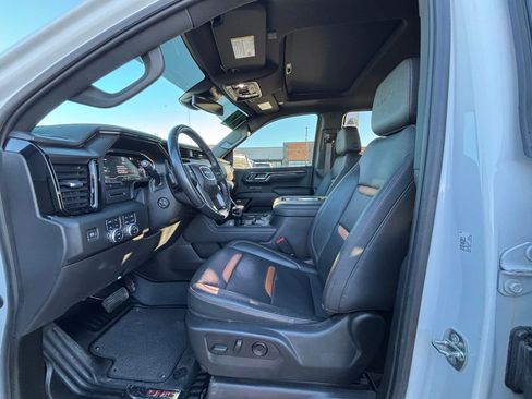 Used 2022 GMC Sierra 1500 AT4 w/ AT4 Premium Package image 17
