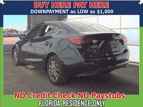 Used 2017 MAZDA MAZDA3 Sport w/ Preferred Equipment Package image 4
