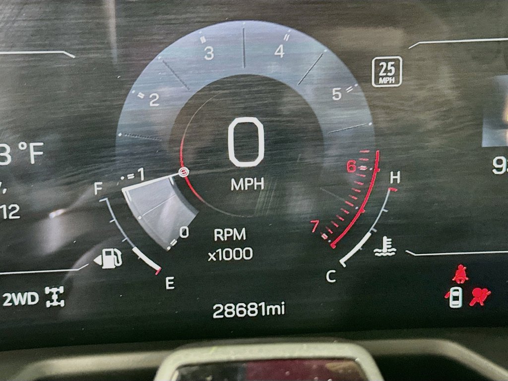 Used 2024 GMC Acadia AT4 w/ Super Cruise Package AWD/4WD image 17