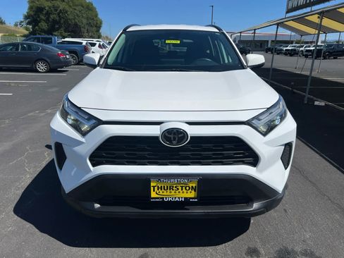 Used 2024 Toyota RAV4 XLE AWD/4WD image 4