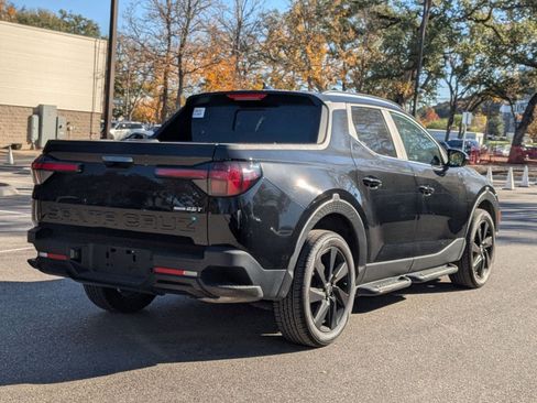 Used 2023 Hyundai Santa Cruz Night image 3