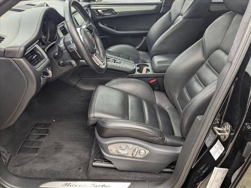 Used 2016 Porsche Macan Turbo image 17