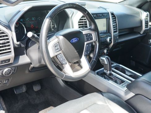 Used 2018 Ford F150 Platinum w/ Equipment Group 701A Luxury AWD/4WD image 9