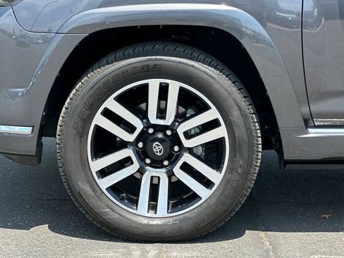 Used 2023 Toyota 4Runner Limited AWD/4WD image 27