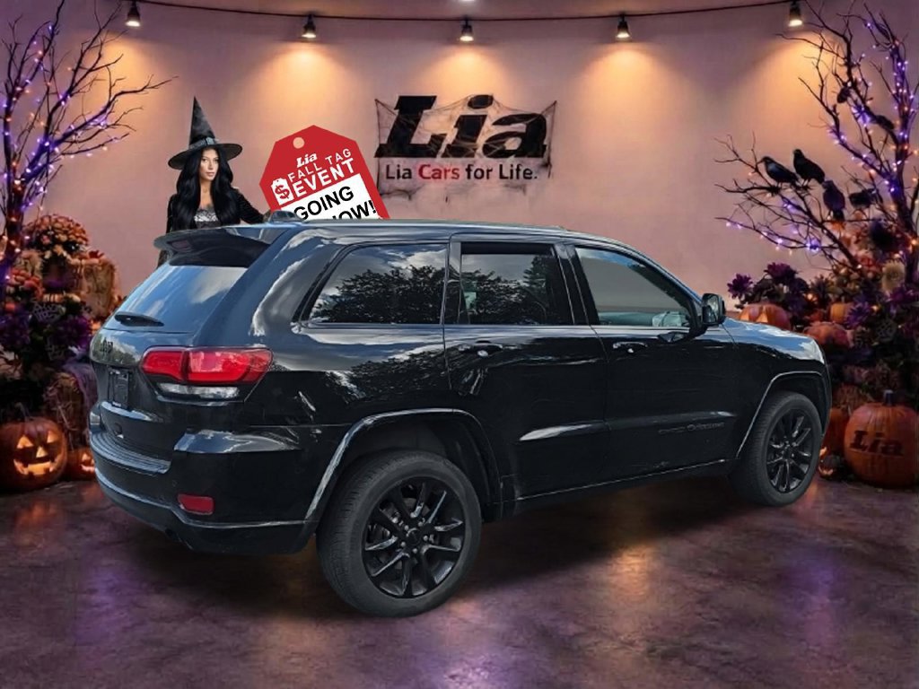 Used 2021 Jeep Grand Cherokee Laredo X AWD/4WD image 13