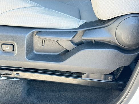 Used 2024 Toyota Tacoma SR5 w/ SR5 Upgrade Package image 22