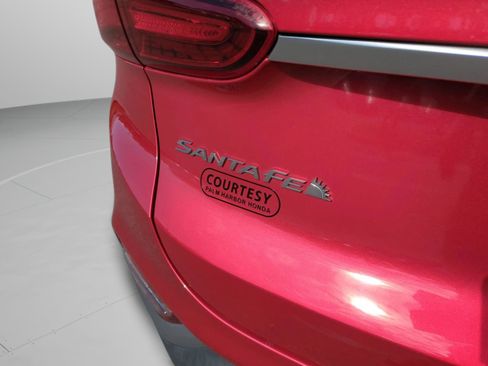 Used 2020 Hyundai Santa Fe SEL w/ Convenience + Premium Package FWD image 31