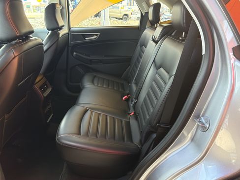 Certified 2024 Ford Edge SEL AWD/4WD image 11