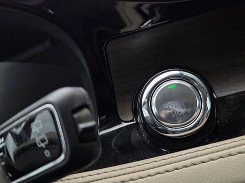 Used 2022 Lincoln Corsair Reserve w/ Equipment Group 201A image 21