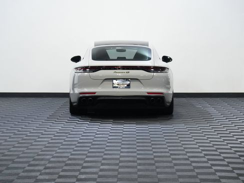 Used 2022 Porsche Panamera 4S w/ Premium Package AWD/4WD image 7