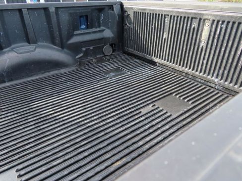 Used 2018 Ford F150 XLT image 17