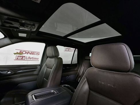 Used 2022 GMC Yukon Denali AWD/4WD image 11